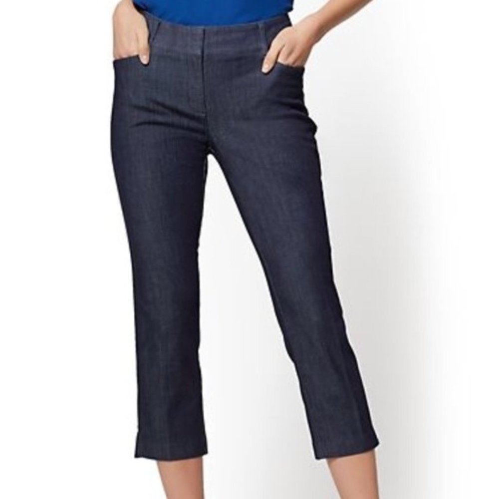 NWT NY & Co 7th Ave Signature Fit Straight Leg Cropped Capri Pant, Navy, Size 8